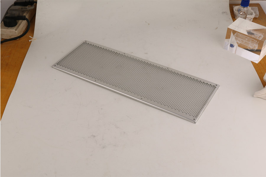 a18e9dfb7fe788b2513667ab468b74c9_perforated-sheet-metal-panels-3.jpg